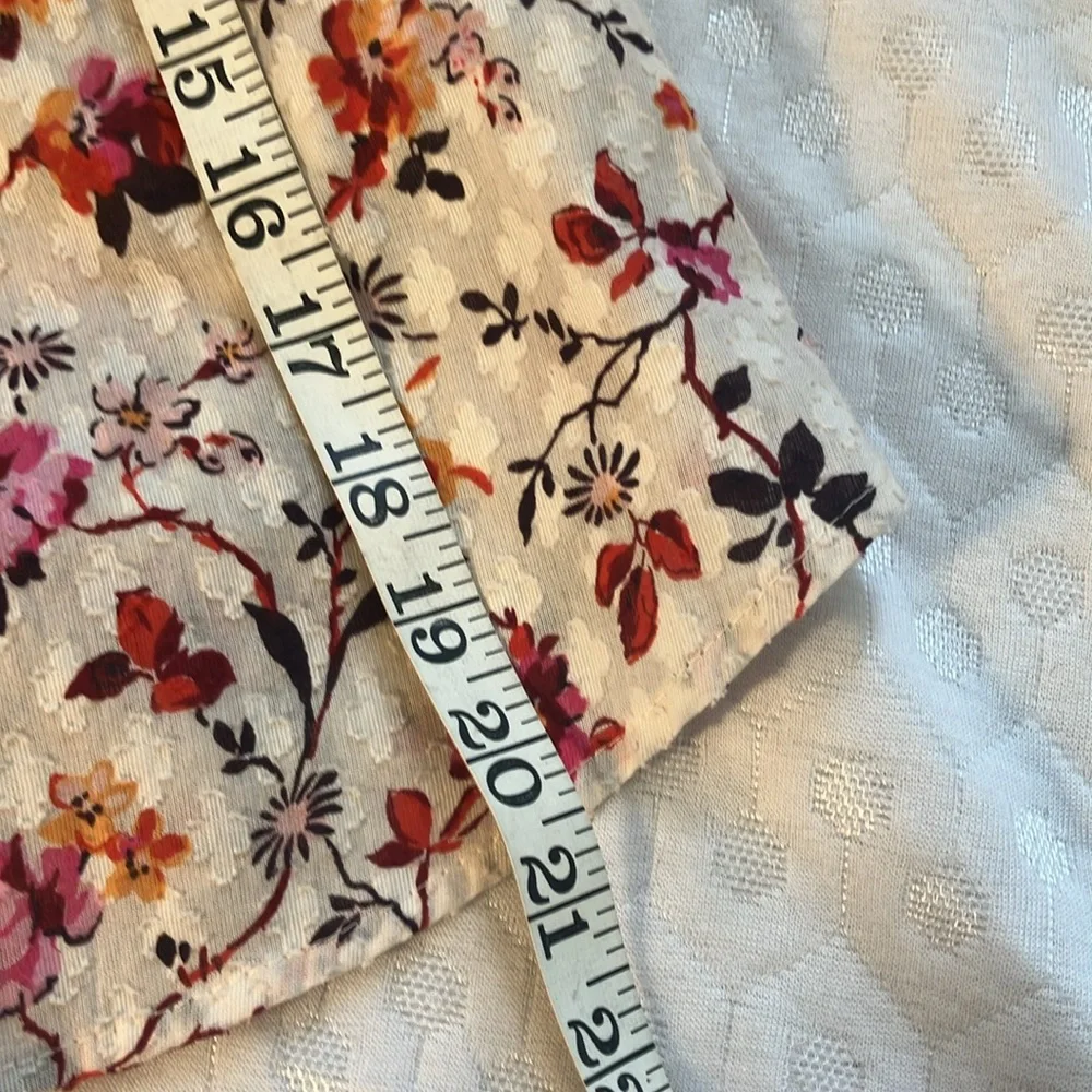 Anthropologie Puff-Sleeved Lace Buttondown